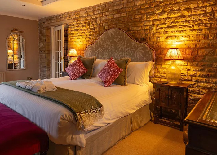 Stone House Hotel