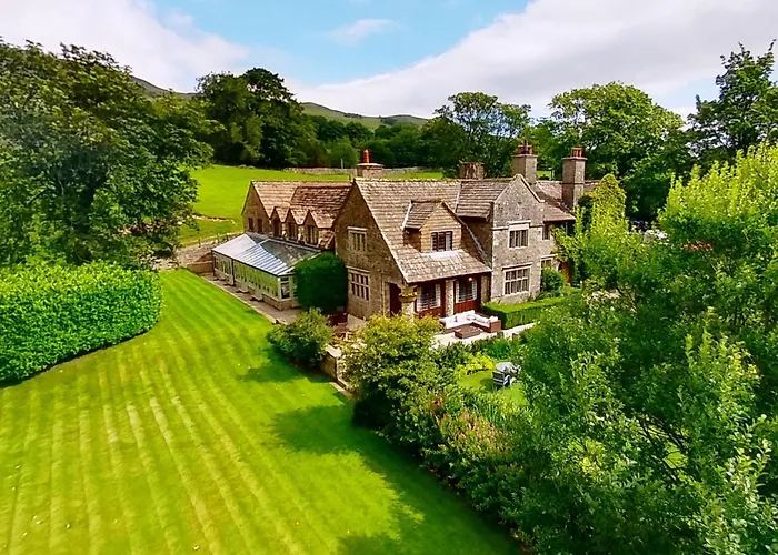 Stone House Hotel