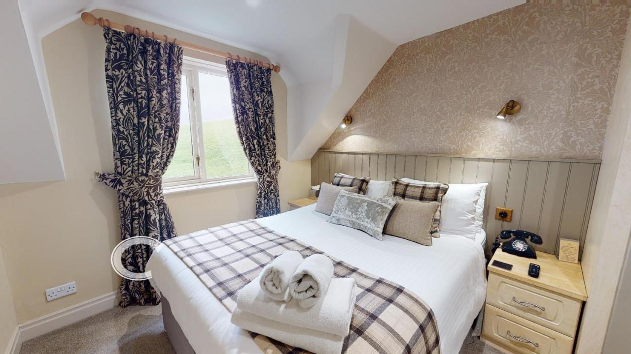 Stone House Hotel 4*